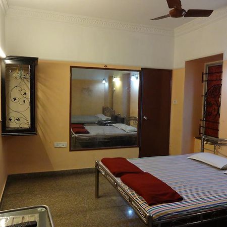 Central Guest House Kolkata Ngoại thất bức ảnh