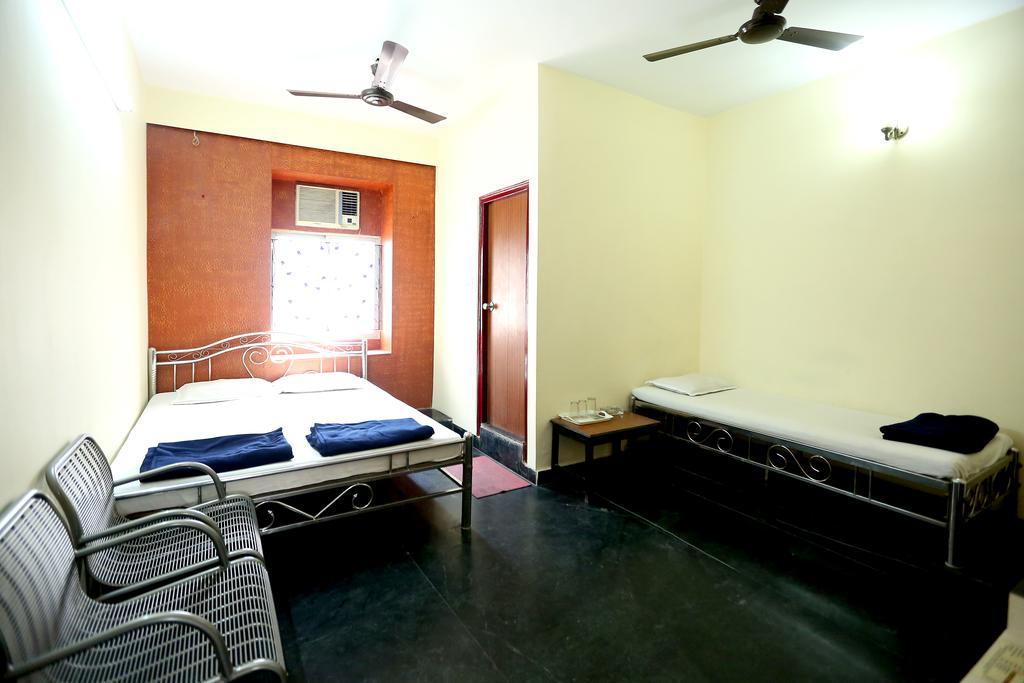 Central Guest House Kolkata Ngoại thất bức ảnh