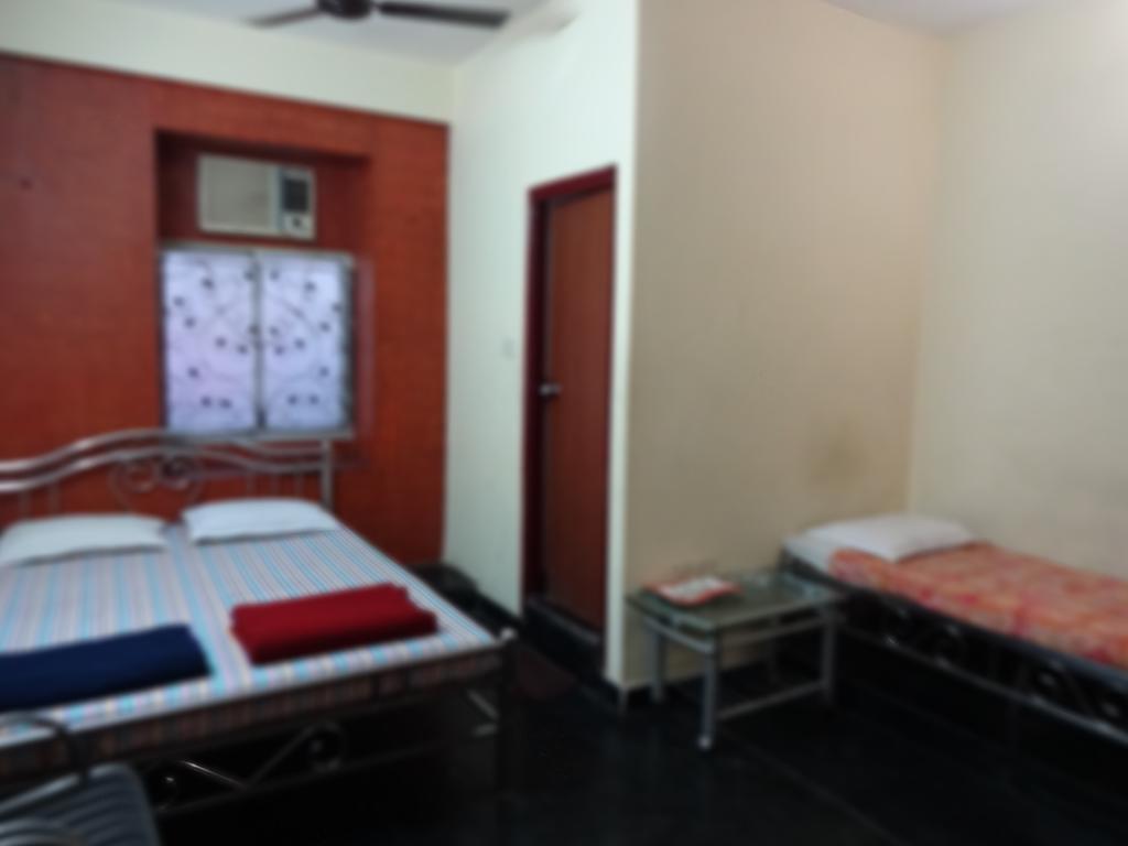 Central Guest House Kolkata Ngoại thất bức ảnh