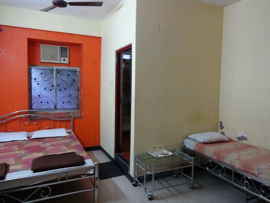 Central Guest House Kolkata Ngoại thất bức ảnh