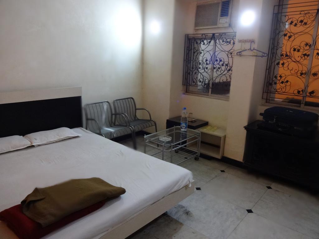 Central Guest House Kolkata Ngoại thất bức ảnh